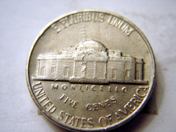 1962-Jefferson-Nickel,-Lamination-/-And-DDO-Or-MD---Monticello?